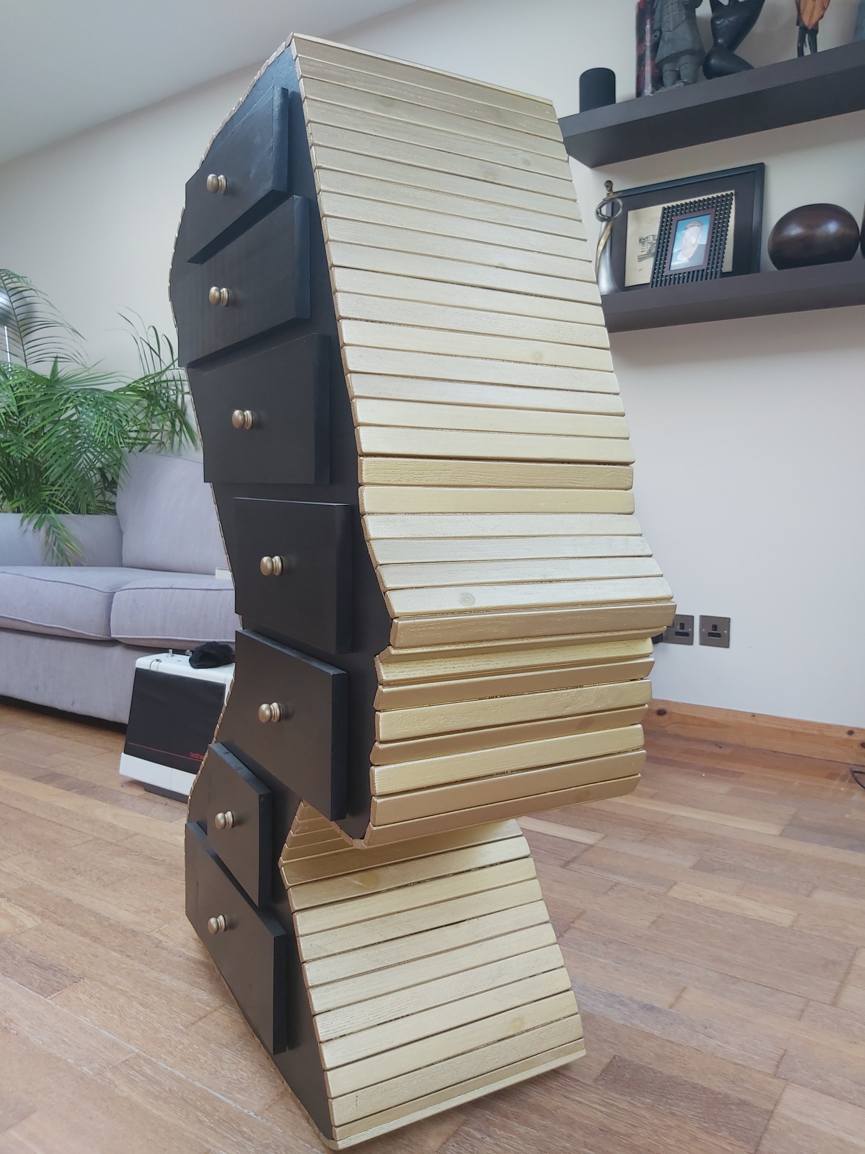 Nefertiti Chest of Drawers